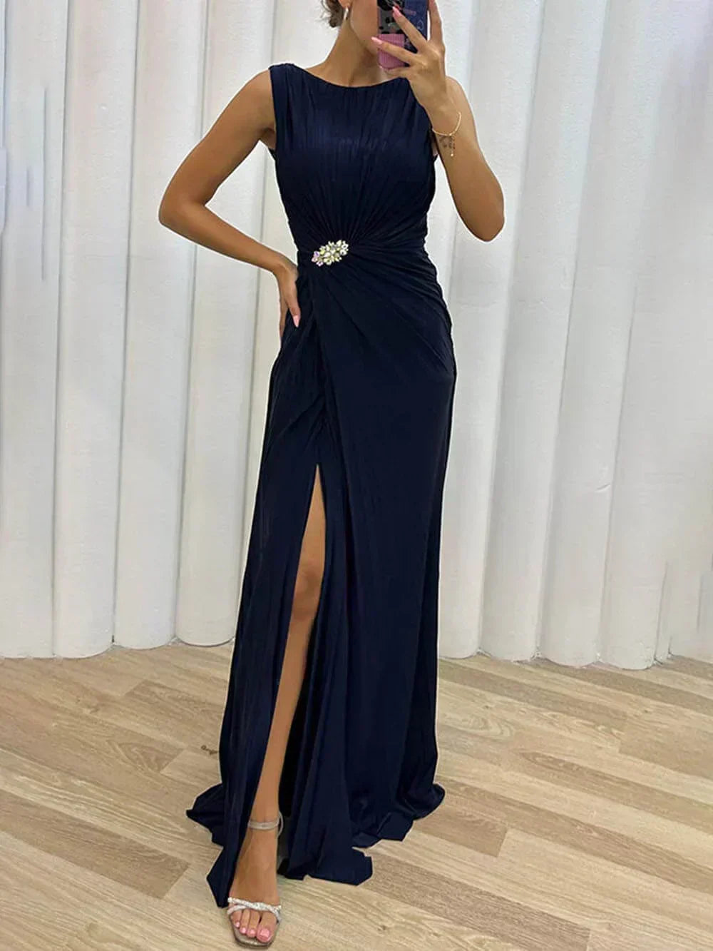 Yael™ | Vestido Elegante de Cuello Alto
