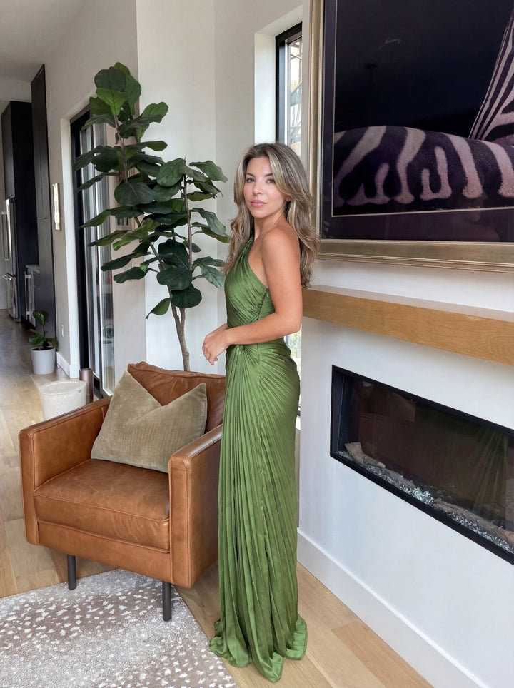 Aurelia – Vestido Plisado de Un Solo Hombro