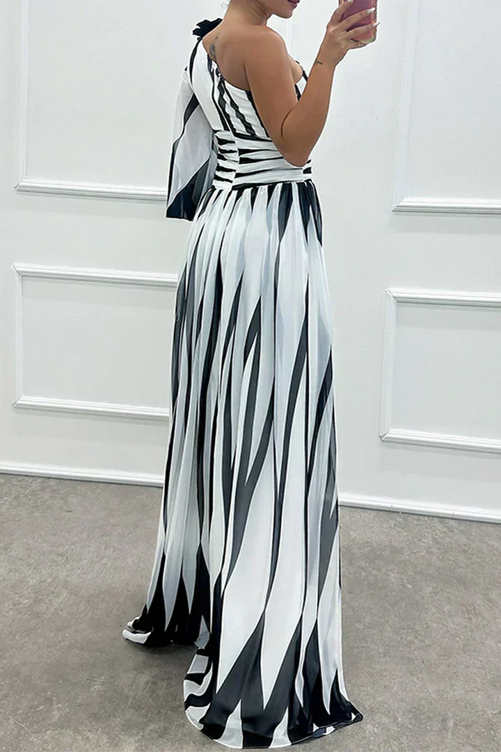 Hazel™ | Elegante Vestido Maxi Rayado con Un Hombro