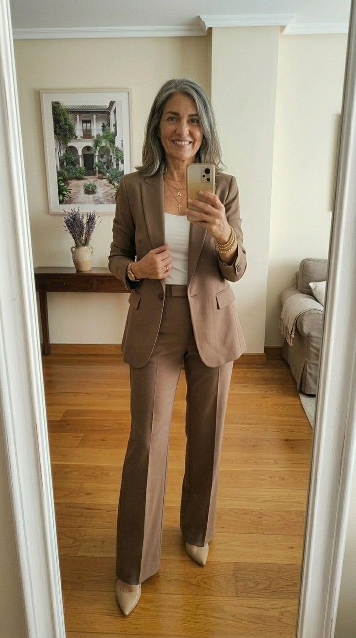 Vanessa™ | Conjunto de traje elegante con pantalones acampanados