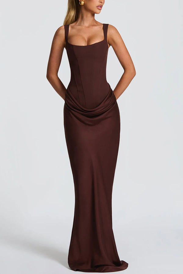 Luna · Vestido maxi con escote cuadrado