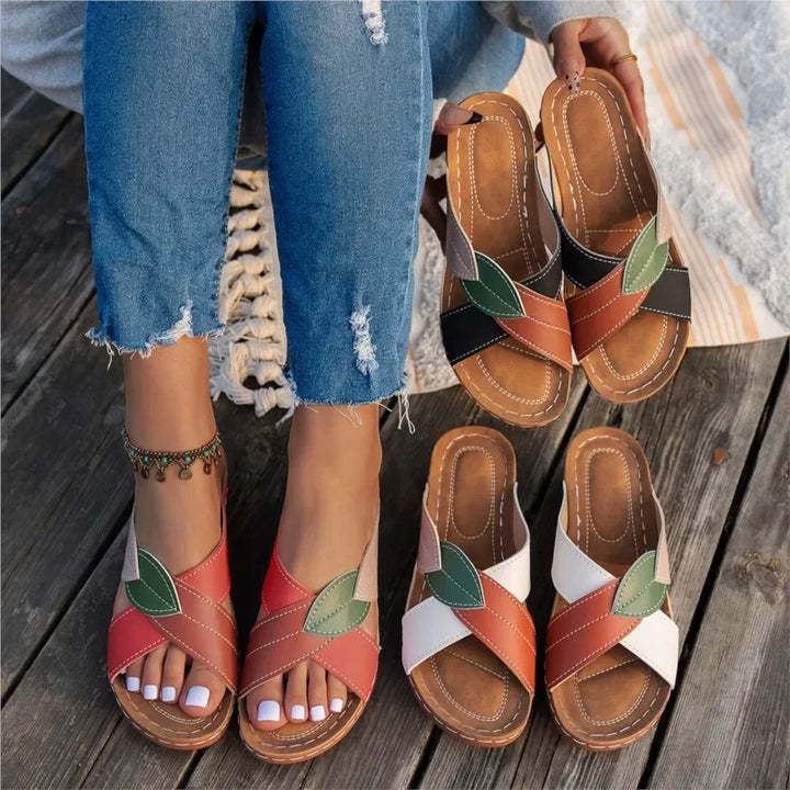 Paloma — Sandalias de Verano con Detalle Floral