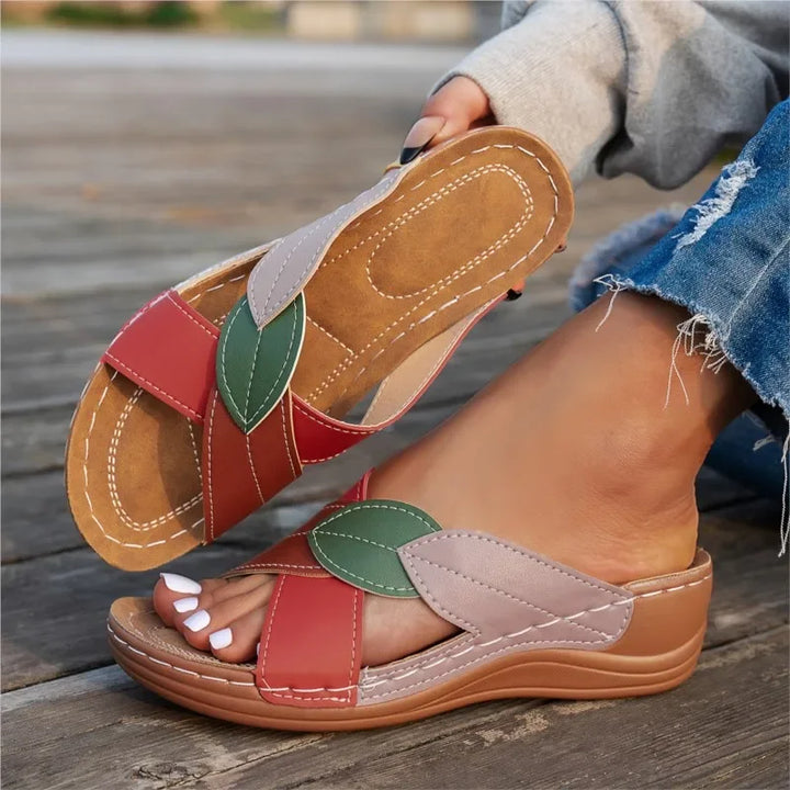 Paloma — Sandalias de Verano con Detalle Floral