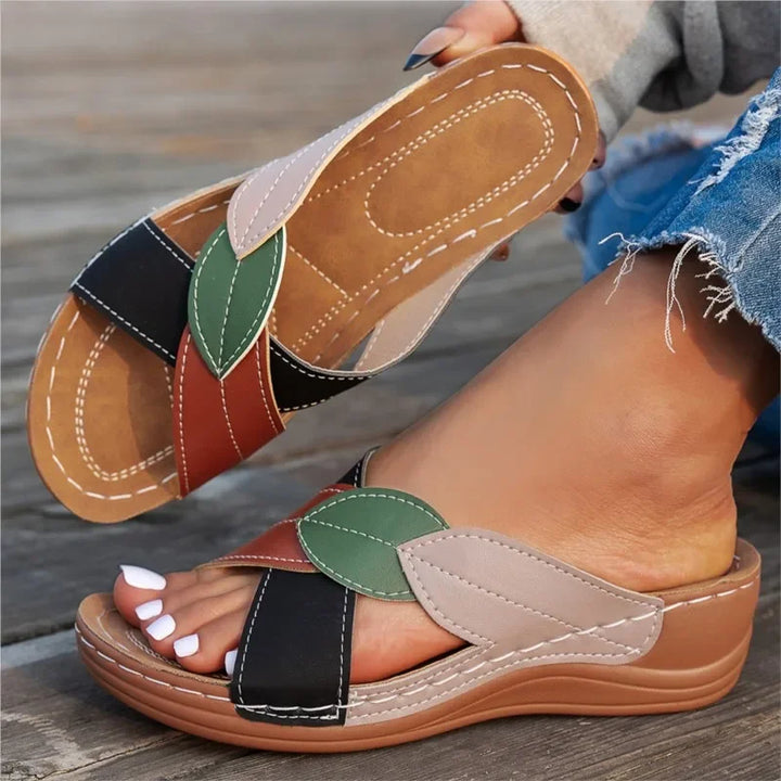 Paloma — Sandalias de Verano con Detalle Floral