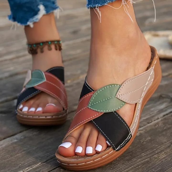 Paloma — Sandalias de Verano con Detalle Floral