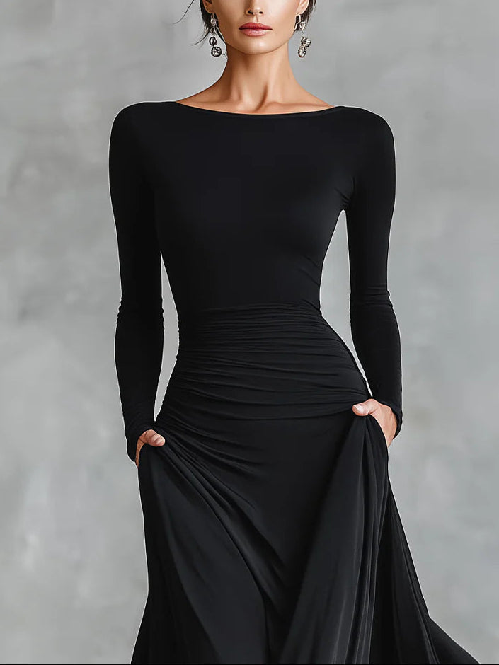 Adele - Vestido largo moderno de crepé negro con escote barco y pliegues