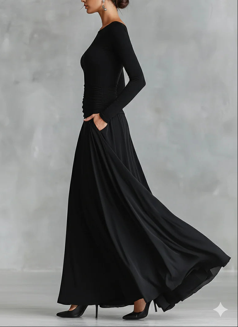 Adele - Vestido largo moderno de crepé negro con escote barco y pliegues