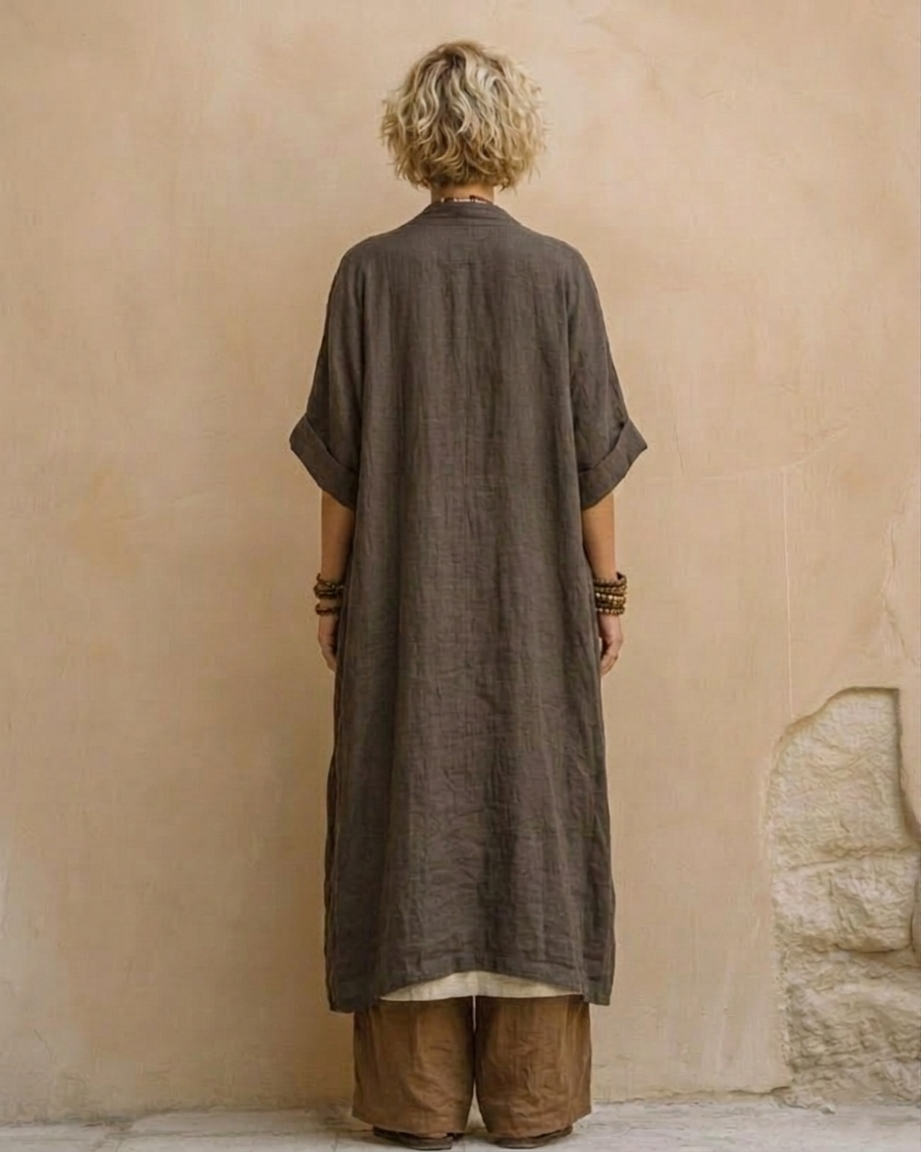 Giulia - Conjunto Bohemio de Tres Piezas en Tonos Oscuros de Gris y Marrón con Diseño Tribal