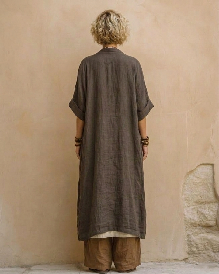 Giulia - Conjunto Bohemio de Tres Piezas en Tonos Oscuros de Gris y Marrón con Diseño Tribal
