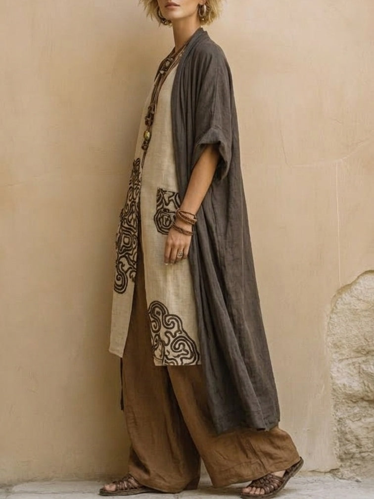 Giulia - Conjunto Bohemio de Tres Piezas en Tonos Oscuros de Gris y Marrón con Diseño Tribal