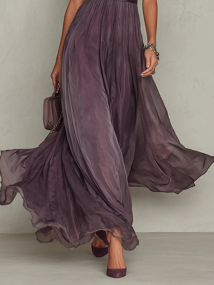 Flavia | Sofisticado vestido maxi de gasa morada con abertura