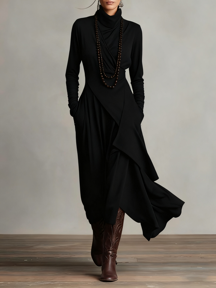 Aurelia · Vestido maxi plisado asimétrico con cuello alto